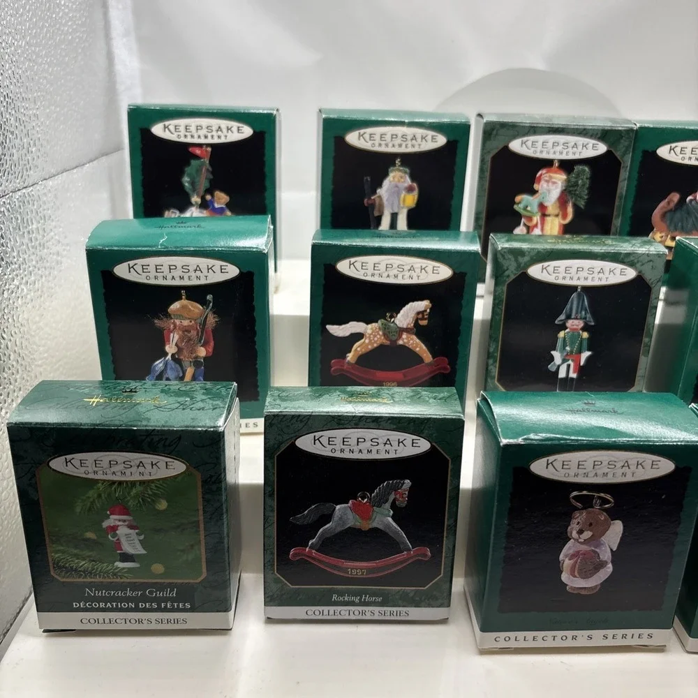 (44) Vtg 90's Y2K Hallmark Keepsake Christmas Collectors Series Mini Ornaments